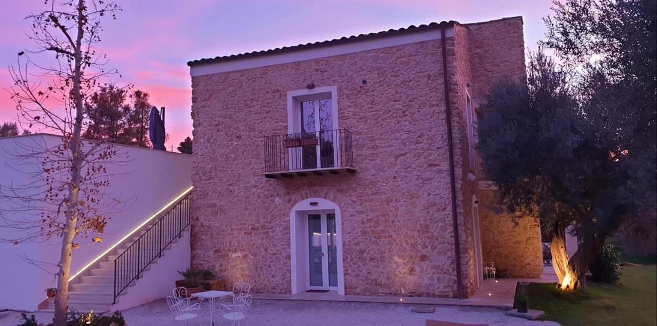 Uliwood Hotel Caltanissetta Bagian luar foto