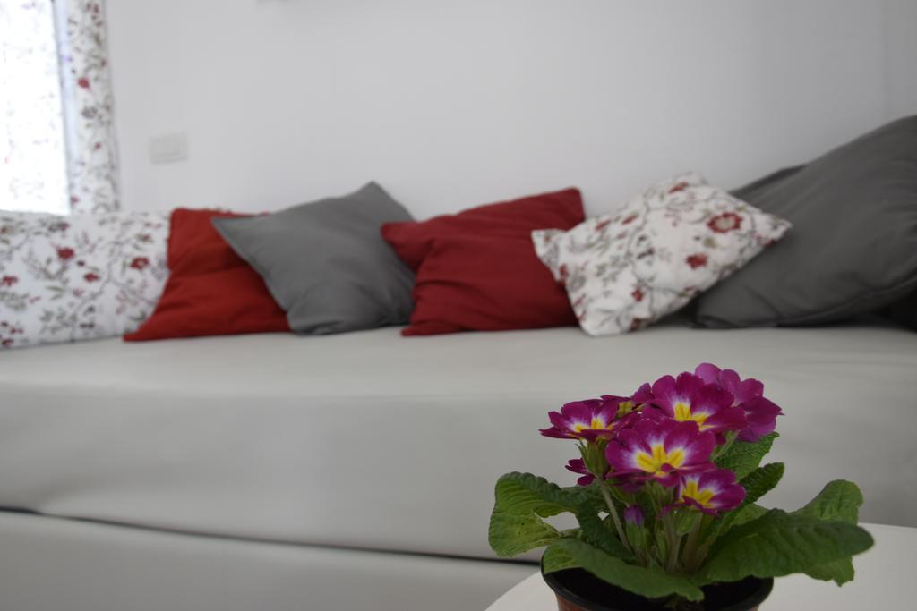 Uliwood Hotel Caltanissetta Bagian luar foto