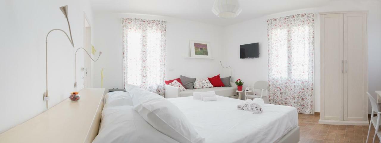Uliwood Hotel Caltanissetta Bagian luar foto